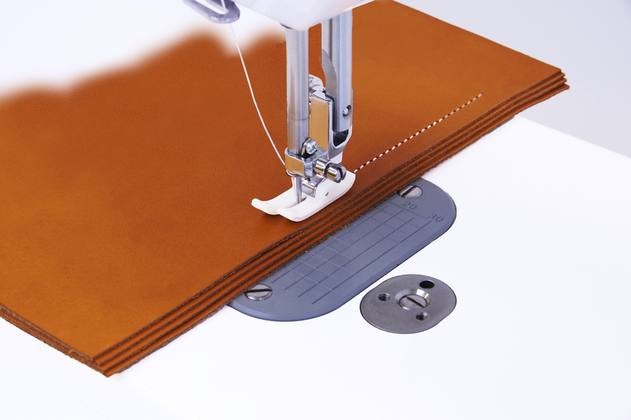 Hagane Geradstich- und Ledernähmaschine - baby lock – Bild 2